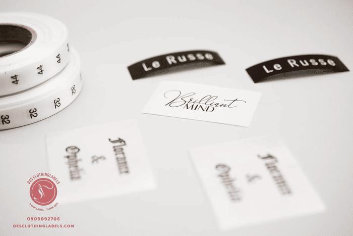 Các loại nhãn mác trên quần áo phổ biến từ Des ClothingLabels